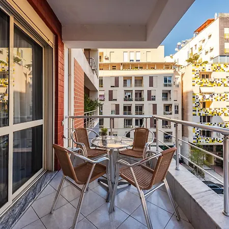 Bright And Spacious - New Boulevard View *