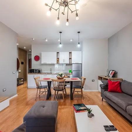 Bright And Spacious - New Boulevard View Apartamento Tirana