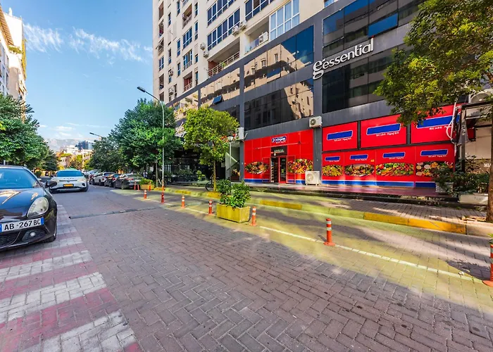 Bright L 15-min Walk To Center