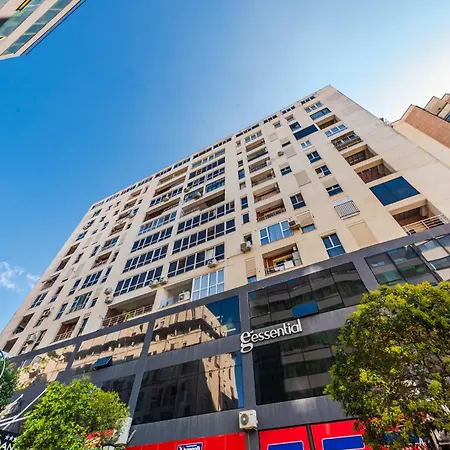 Bright L 15-min Walk To Center 地拉那