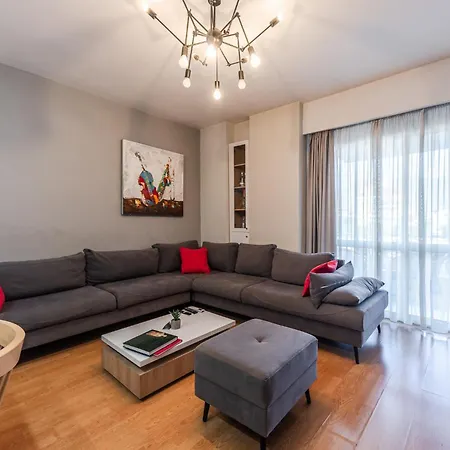 Bright And Spacious - New Boulevard View Tirana