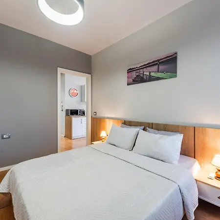 Bright And Spacious - New Boulevard View Apartment Tirana