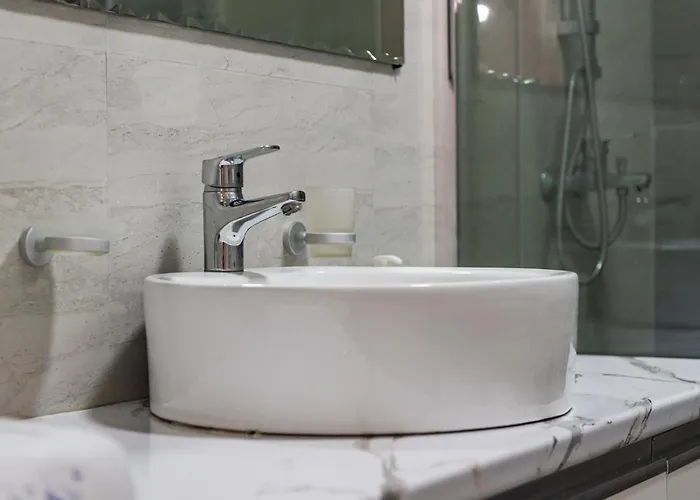 Apartamento Bright L 15-min Walk To Center