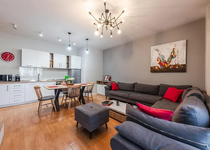 公寓 Bright L 15-min Walk To Center