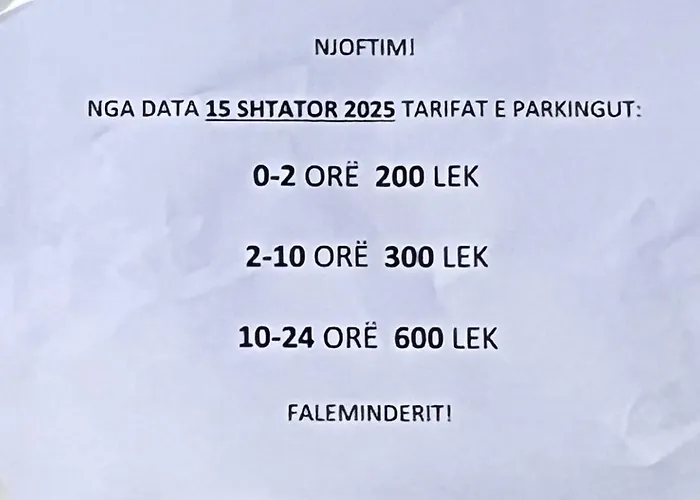 Bright L 15-min Walk To Center * 地拉那